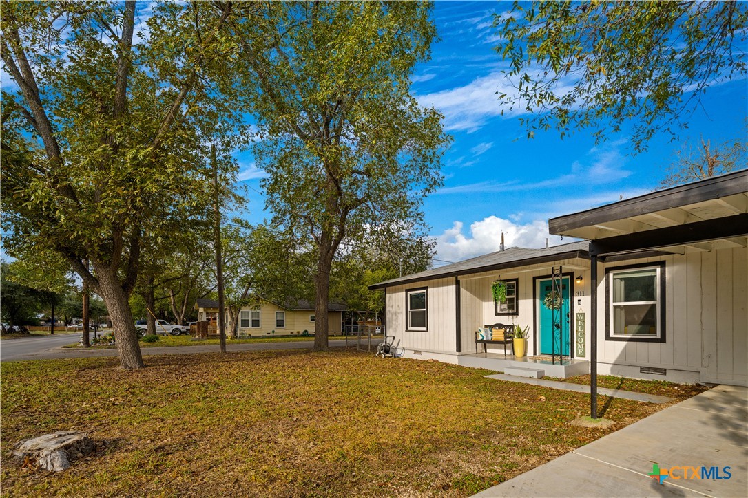 main property photo 4