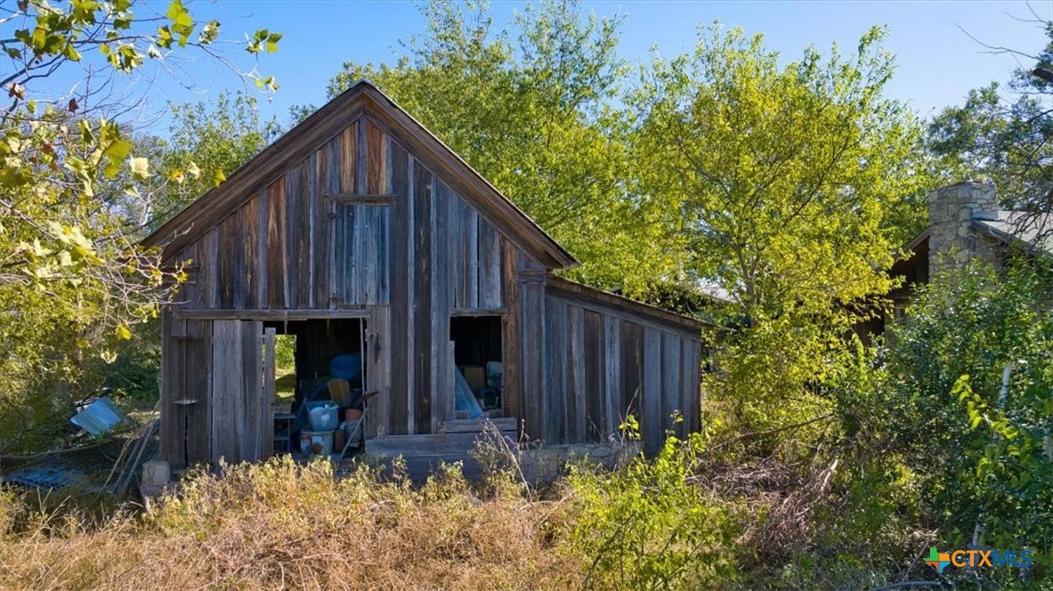 main property photo 33