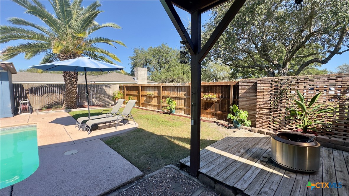 main property photo 30