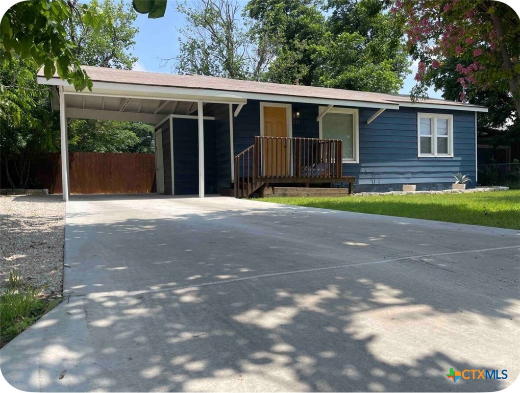 main property photo 30