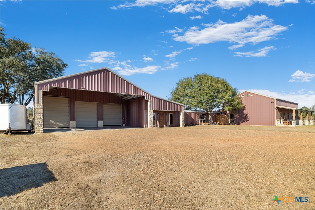 main property photo 31