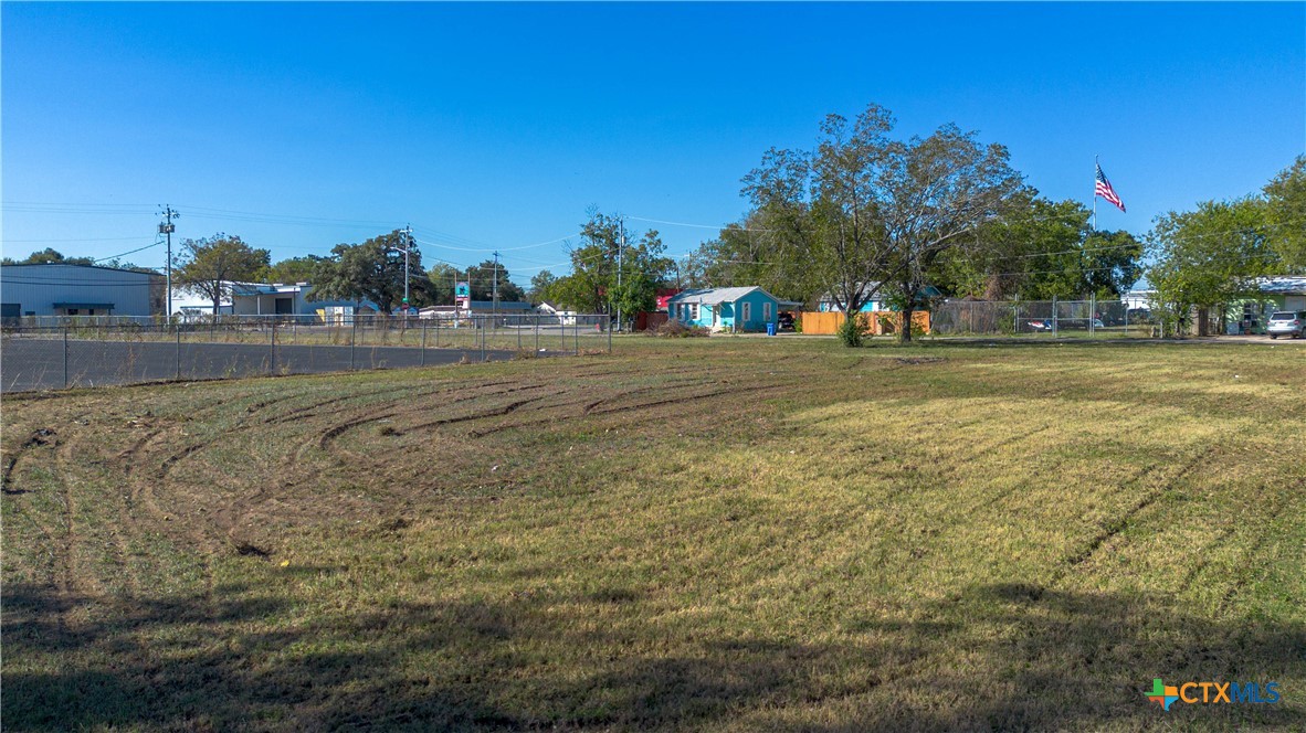 main property photo 19