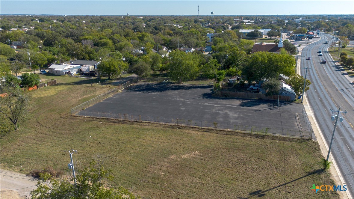main property photo 9