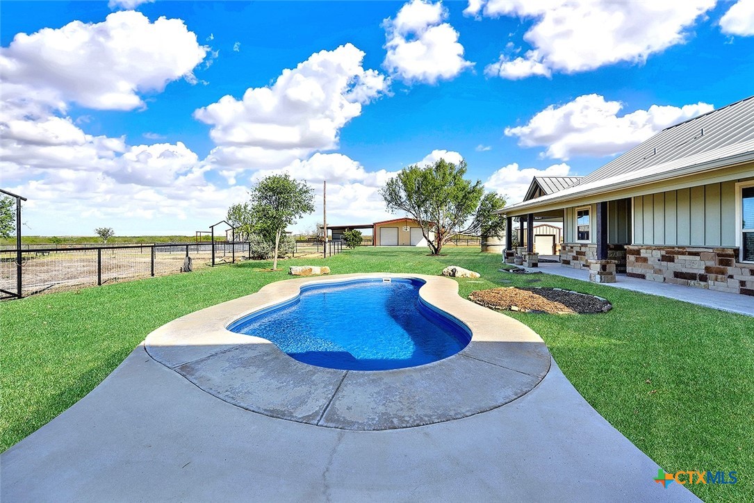 main property photo 26