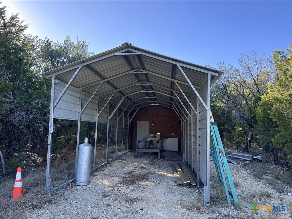 main property photo 8