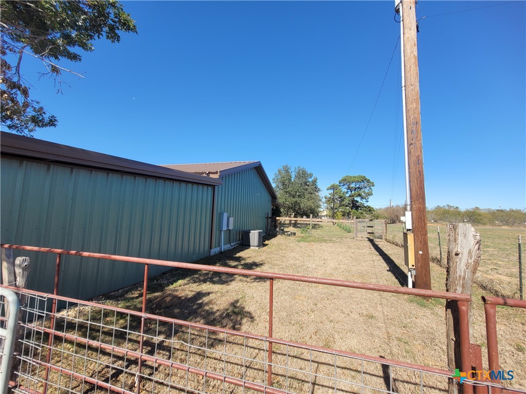 main property photo 13