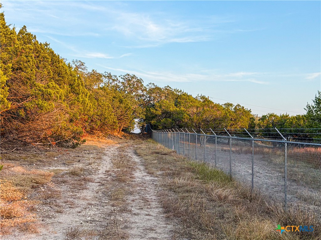 main property photo 9