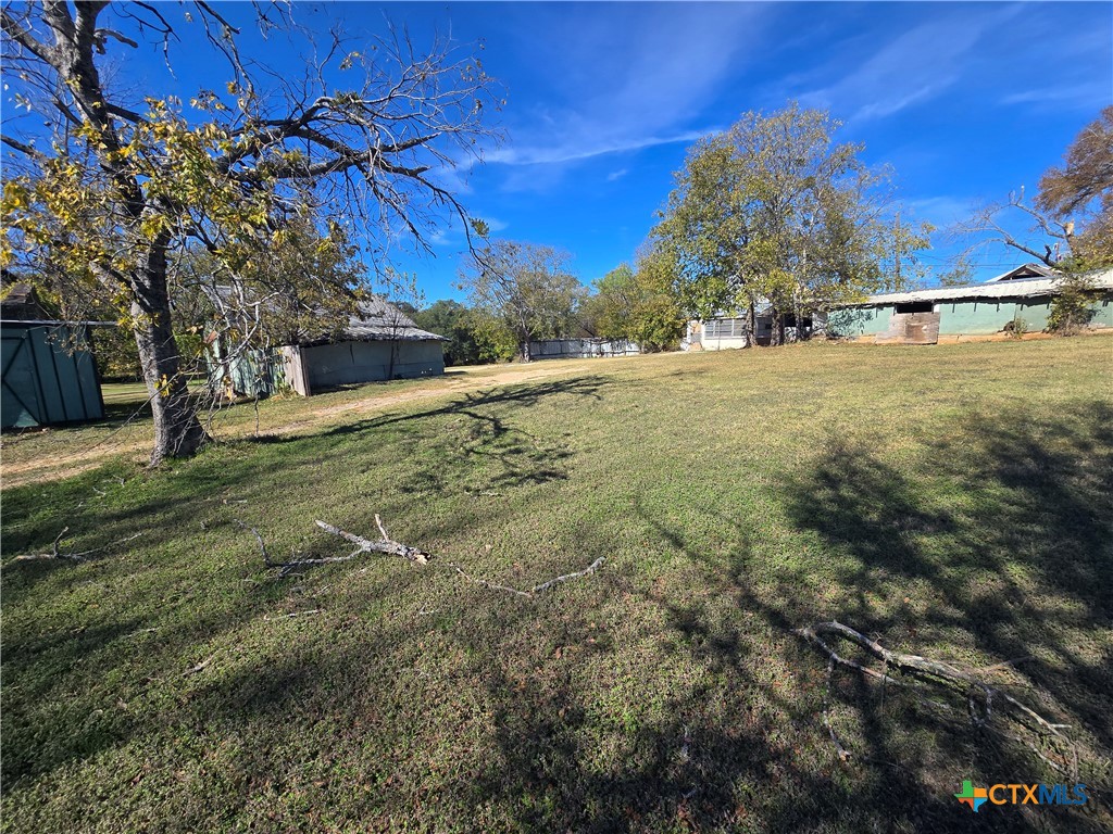 main property photo 16