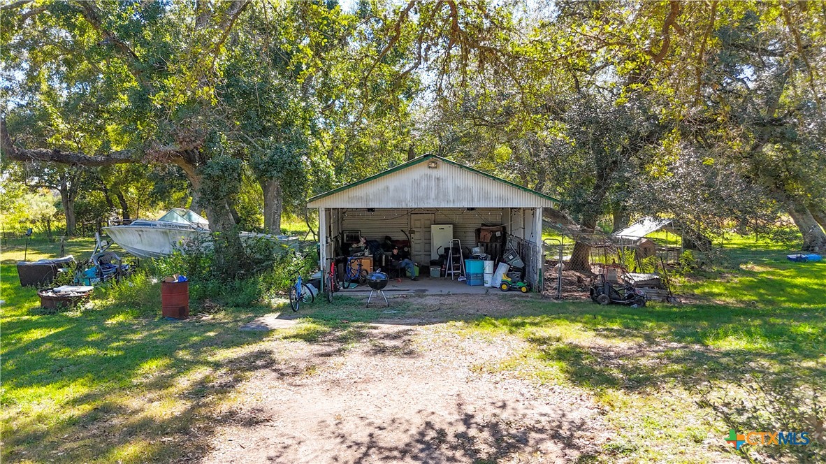 main property photo 14