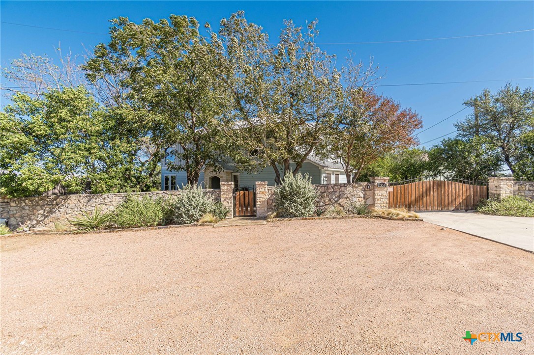 main property photo 40