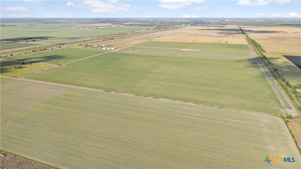 main property photo 11