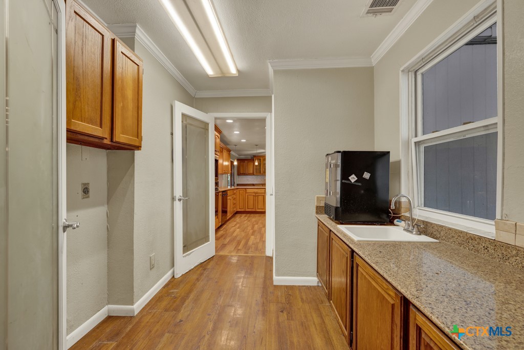 property viewer photo 7