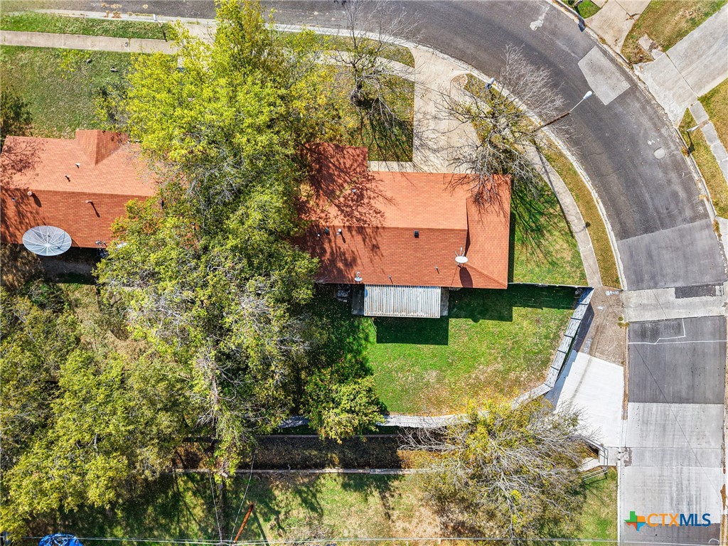 main property photo 27