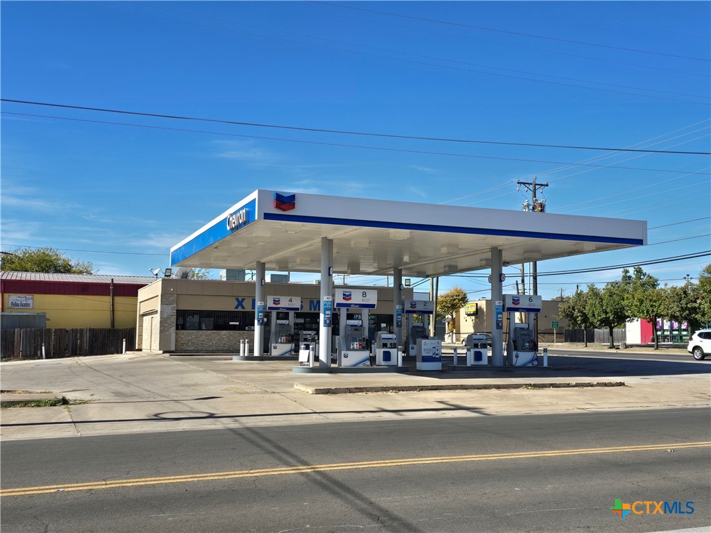 main property photo 17