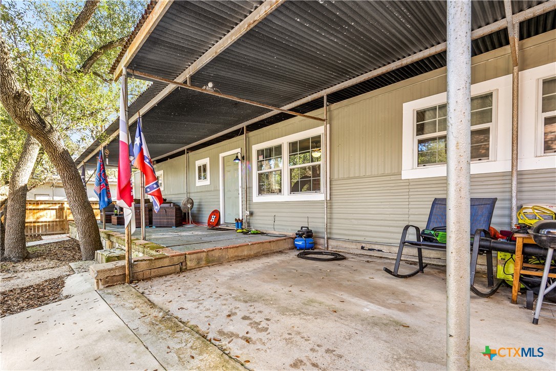 main property photo 18