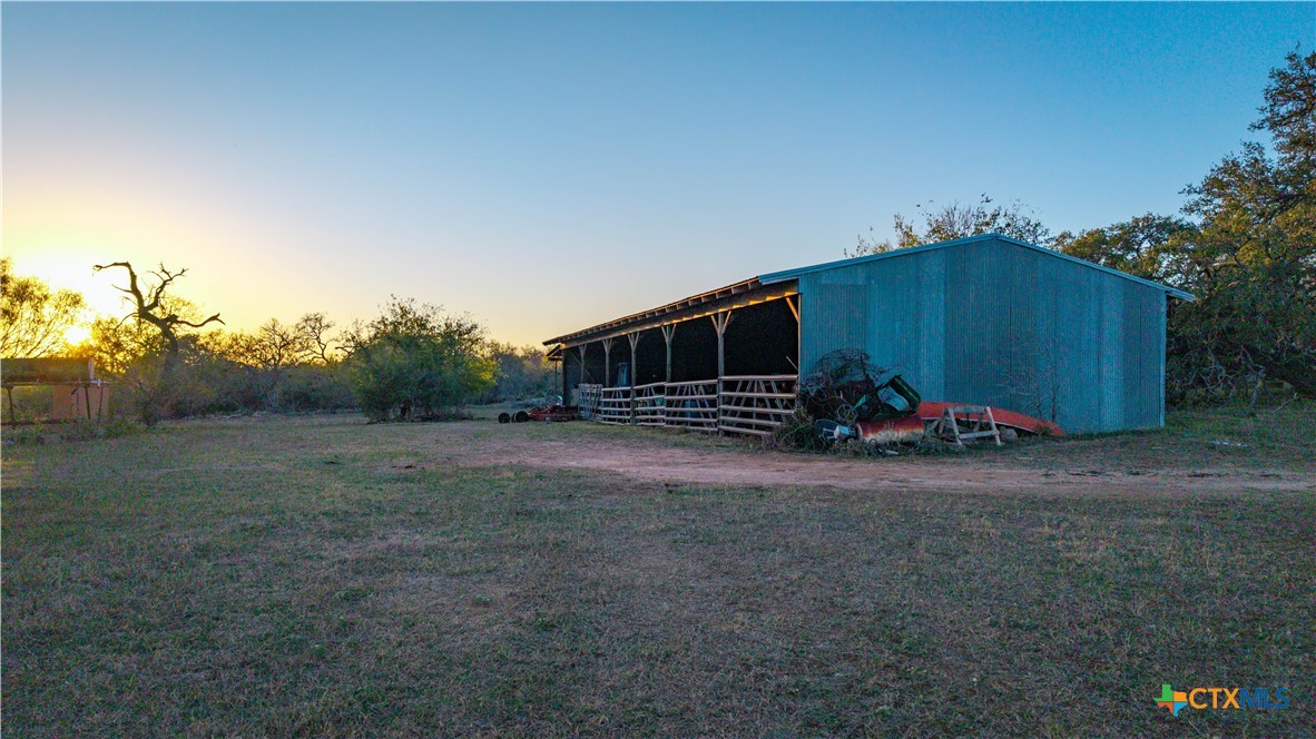 main property photo 28