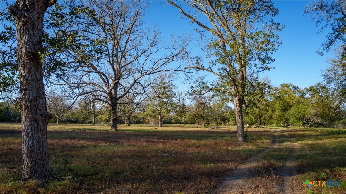 main property photo 37