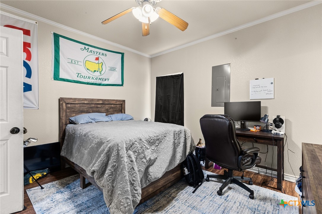 main property photo 14