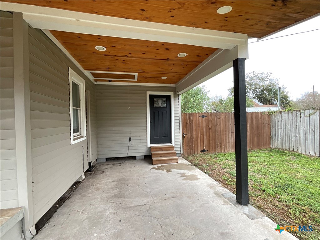 main property photo 27