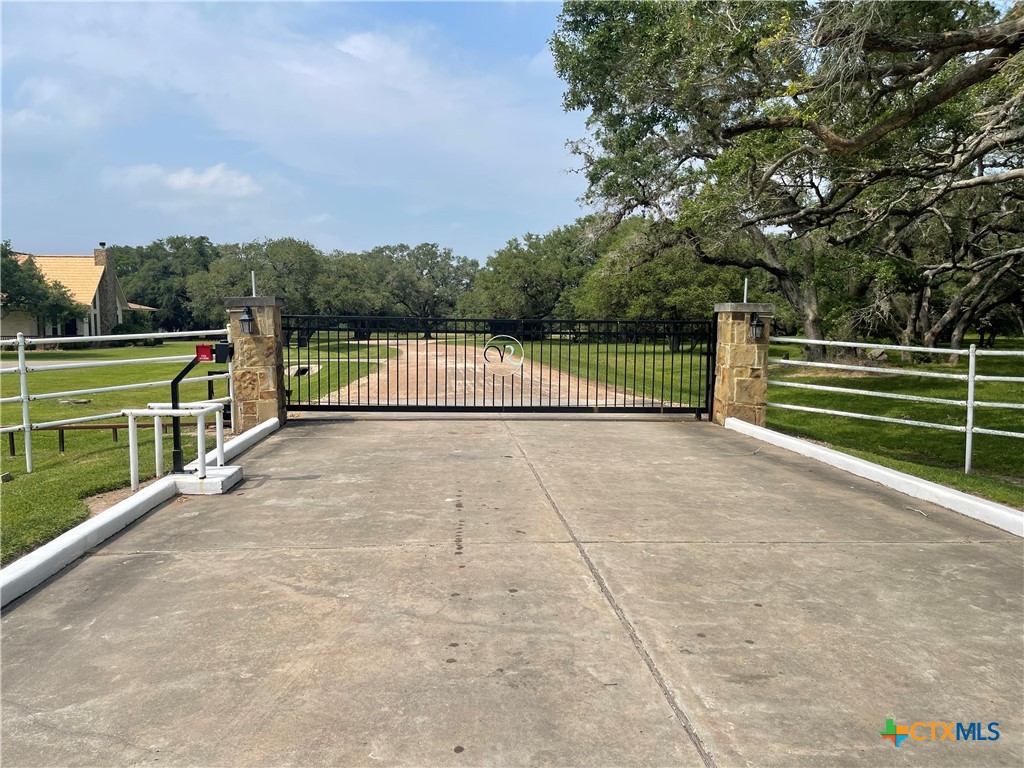 property viewer photo 6