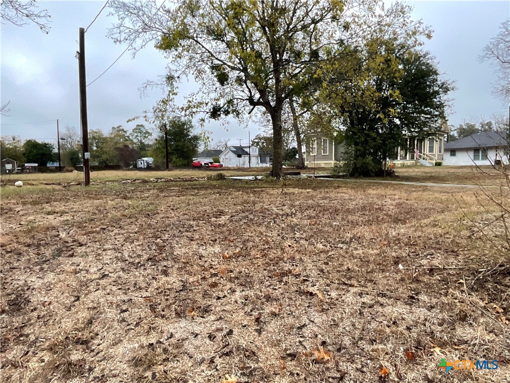 main property photo 9