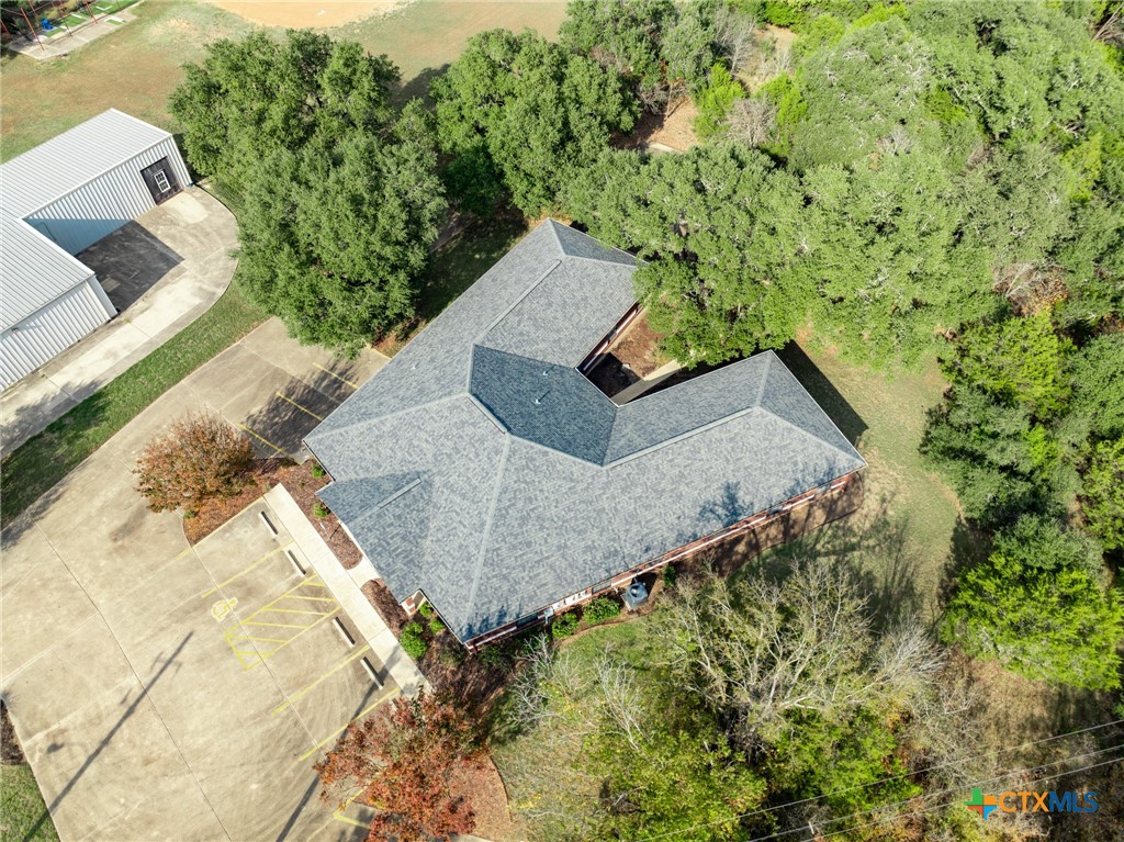 main property photo 34