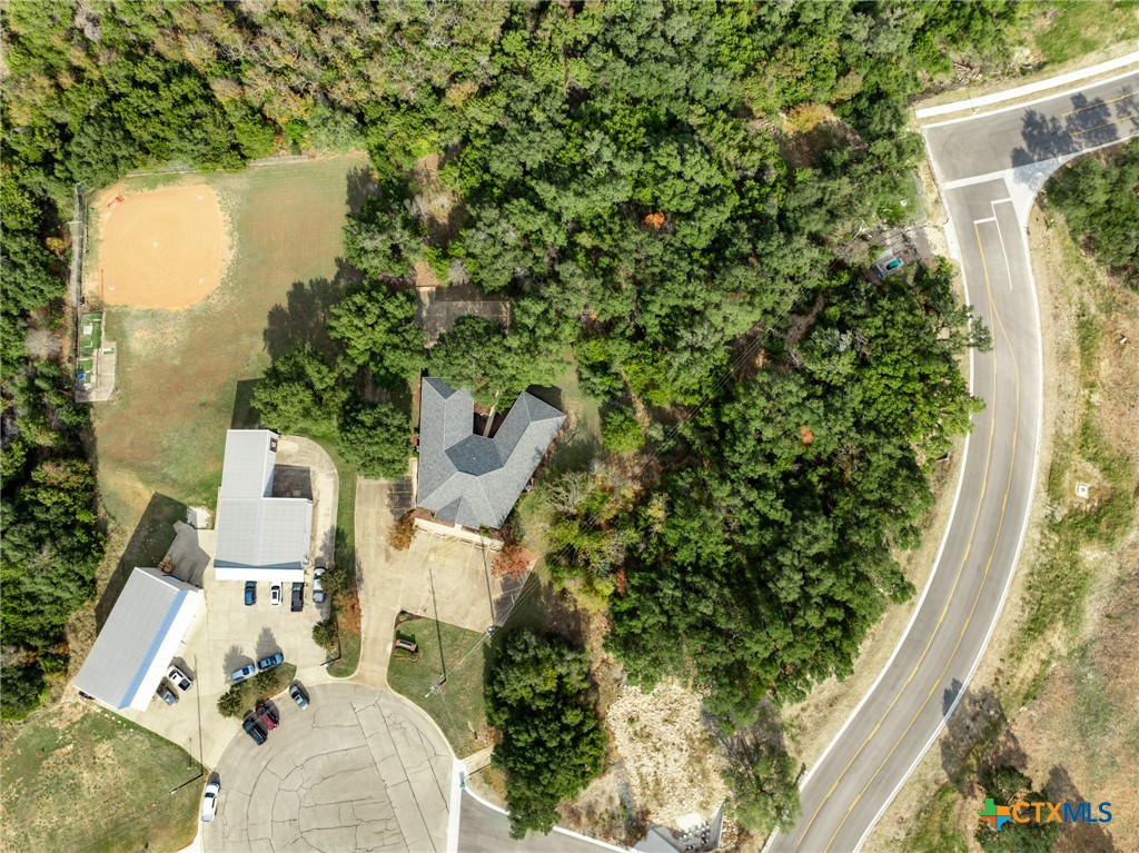 main property photo 36