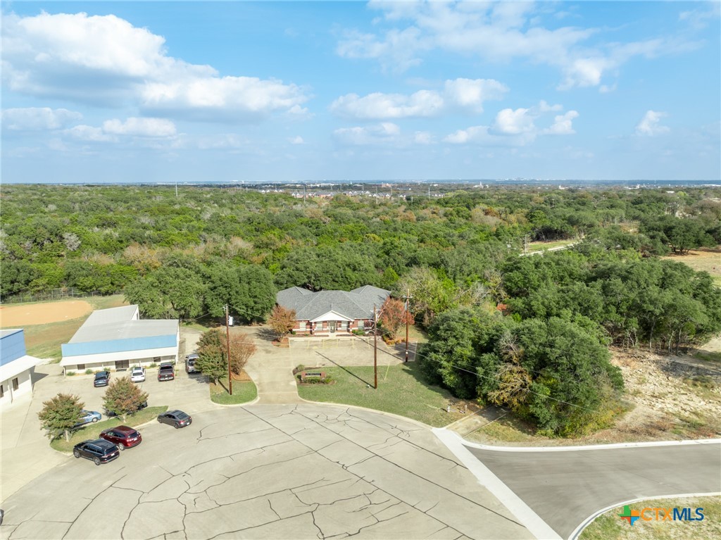 main property photo 41