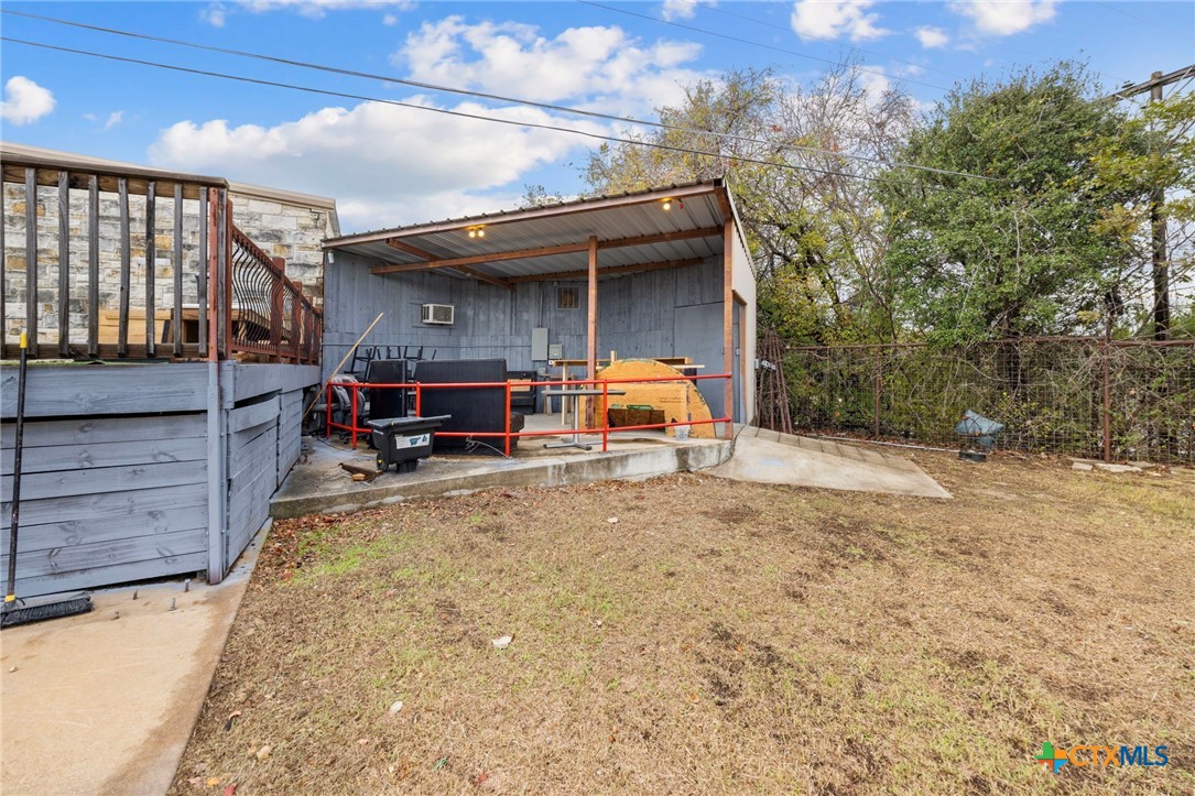 main property photo 25