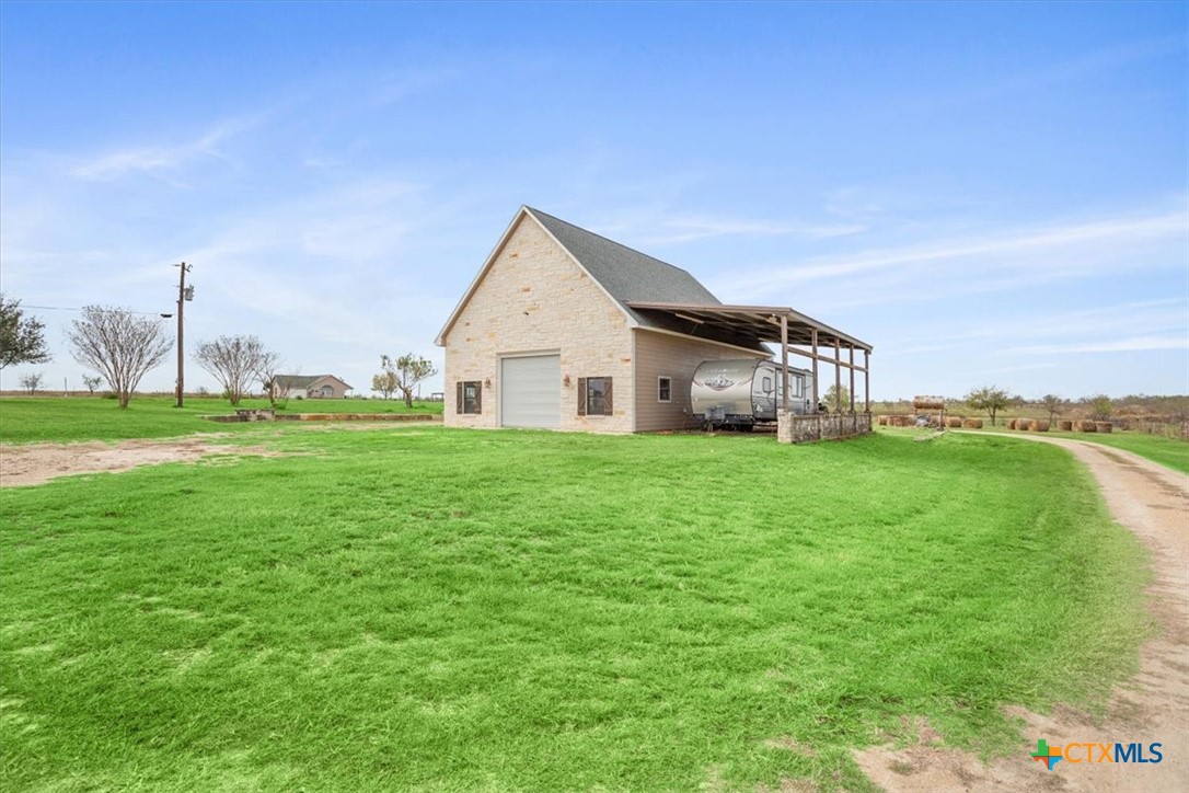 main property photo 28
