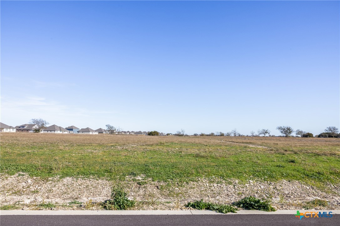 main property photo 6