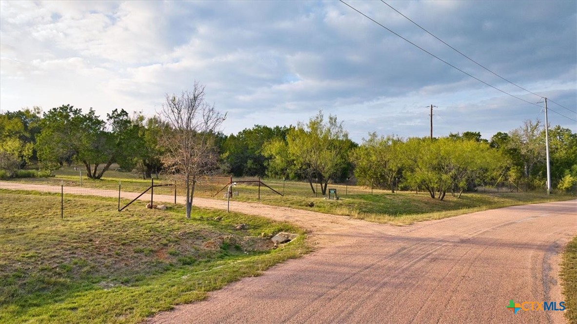 main property photo 27
