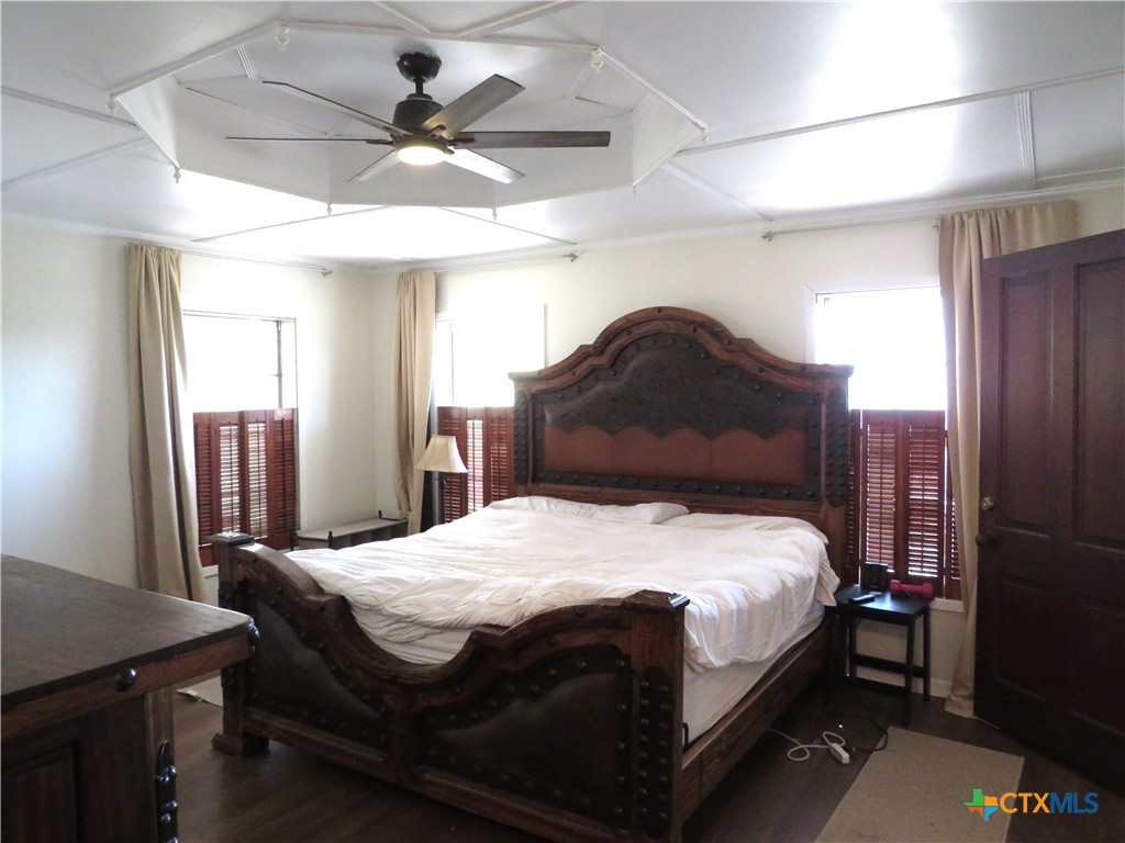 main property photo 18