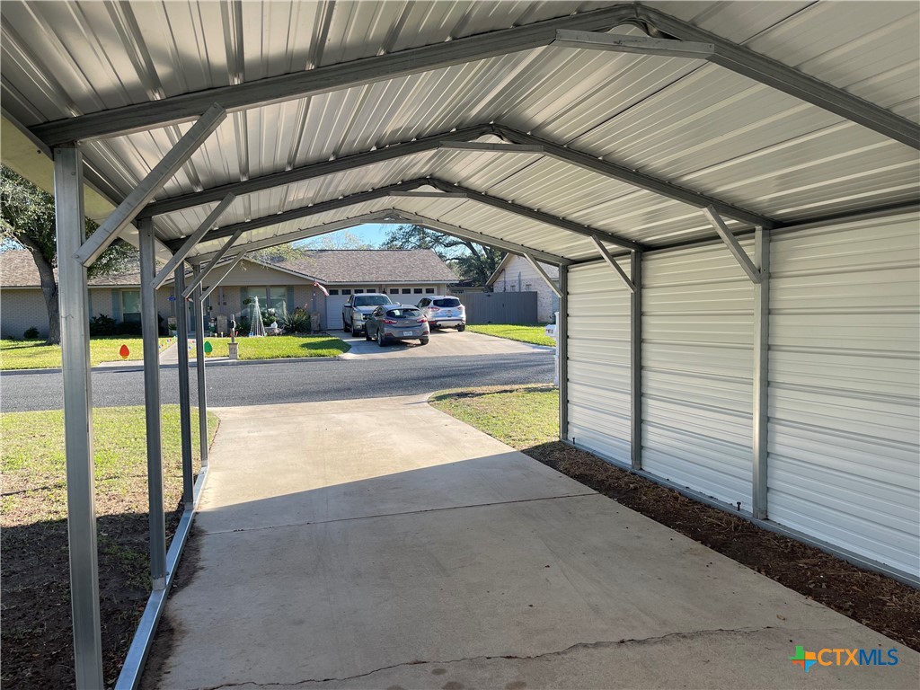 main property photo 19