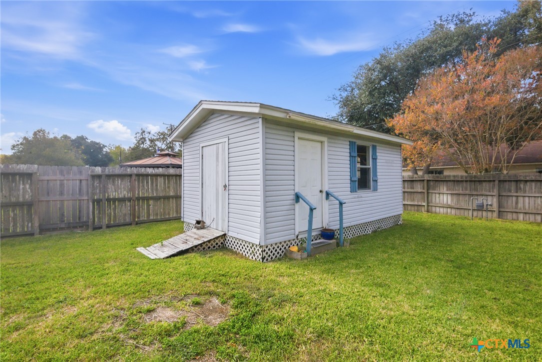 main property photo 21