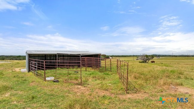 main property photo 11