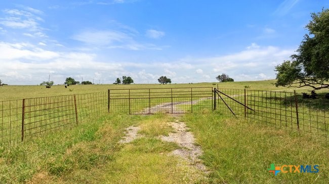 main property photo 31