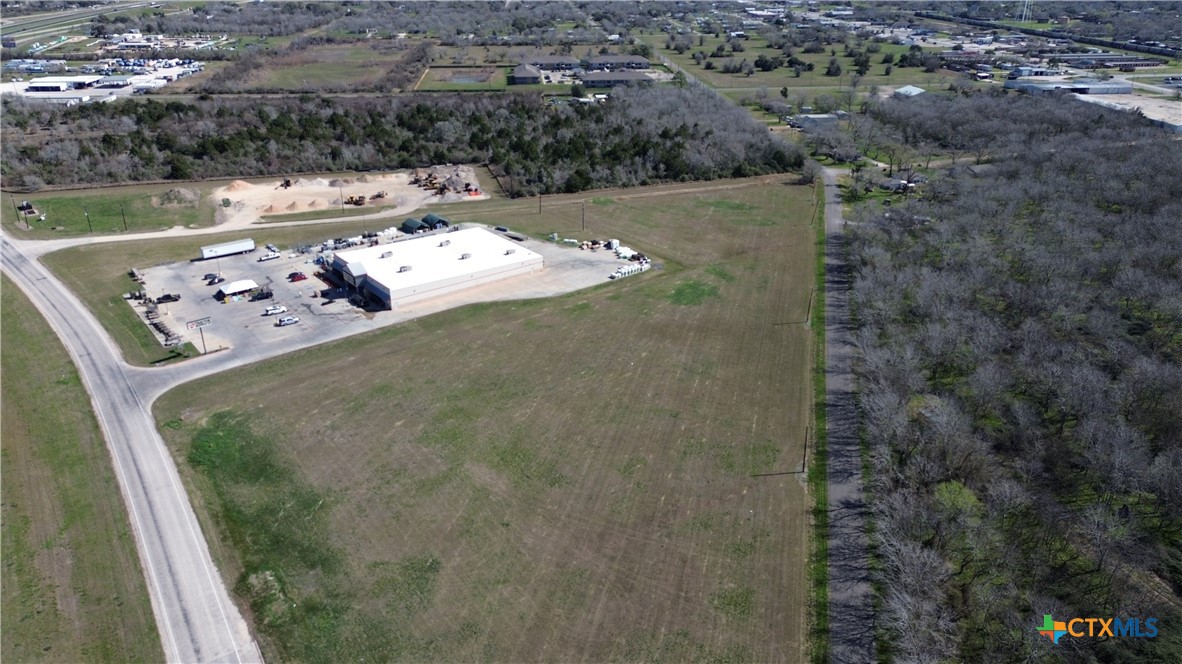 main property photo 11