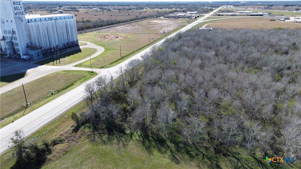 main property photo 18