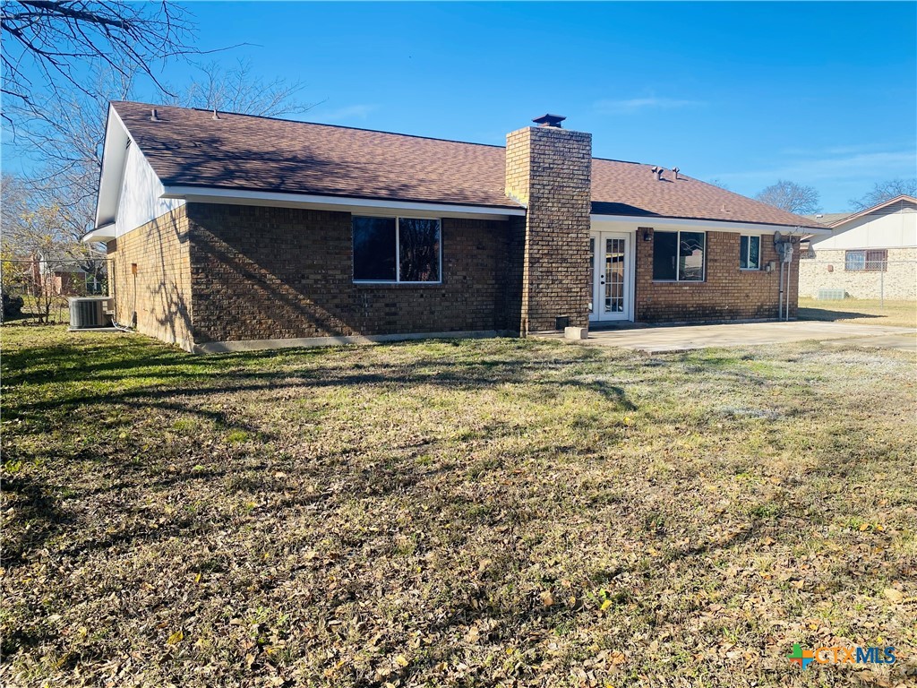 main property photo 16