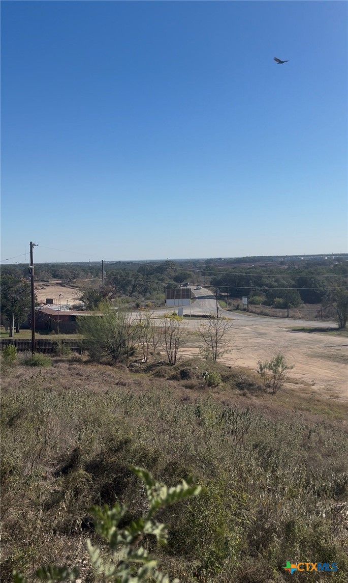 main property photo 27