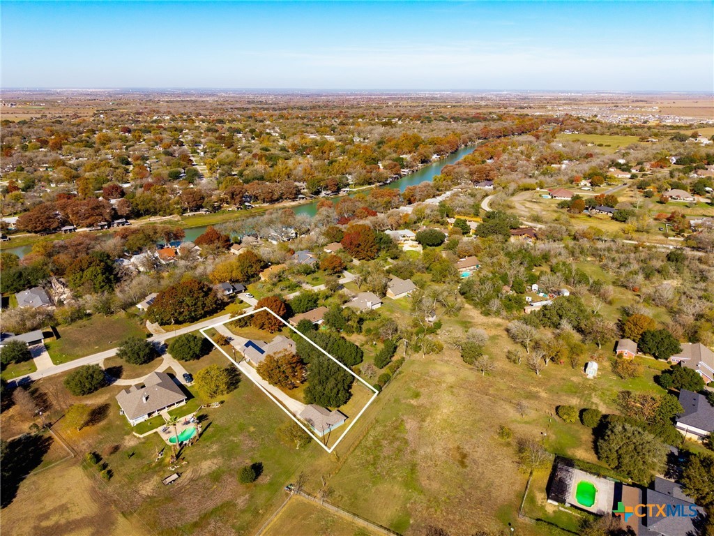 main property photo 36