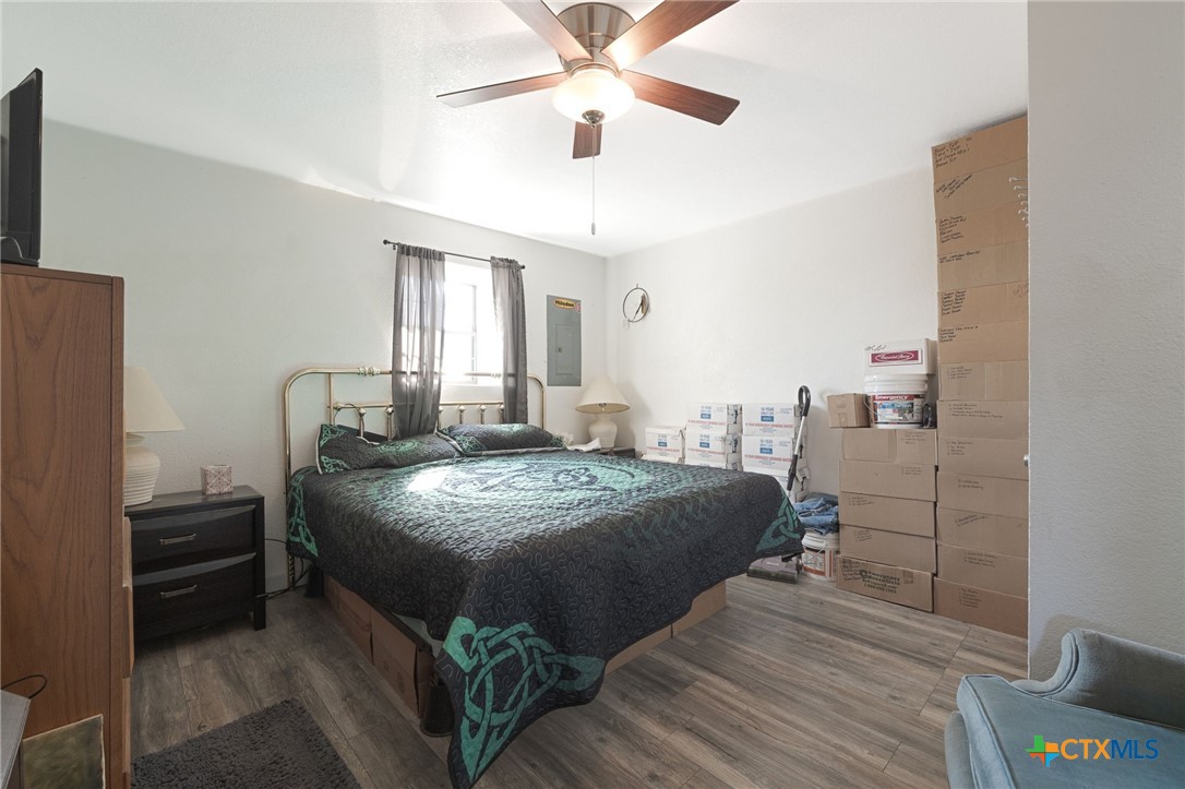 main property photo 27
