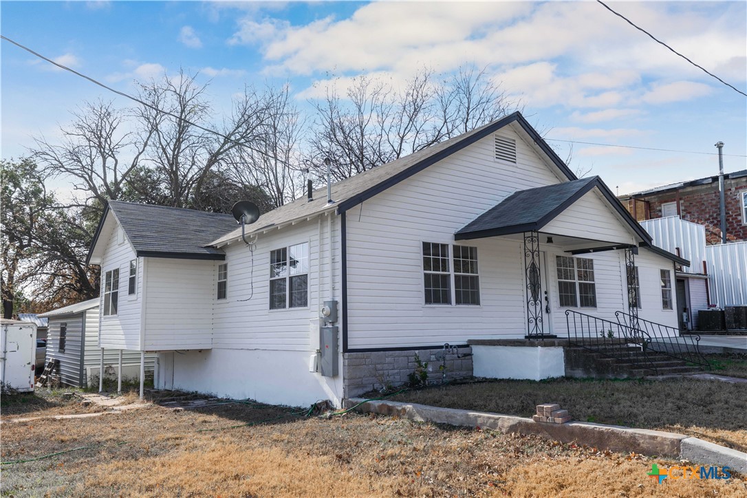 main property photo 18