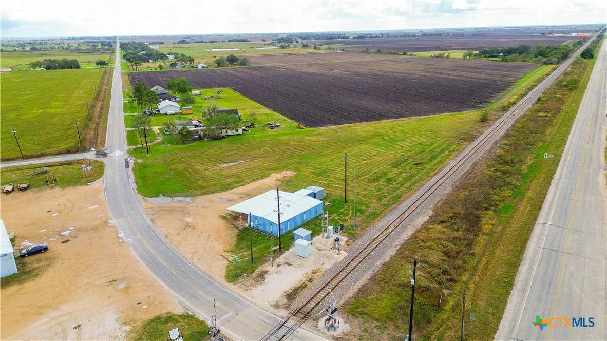 main property photo 6