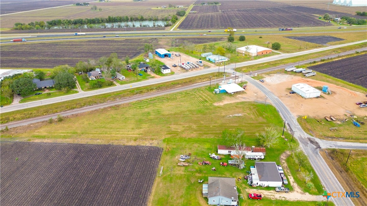 main property photo 9