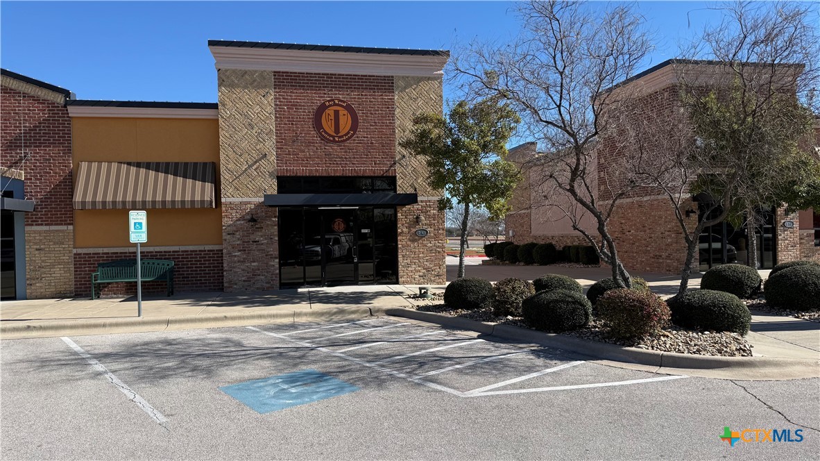 main property photo 8