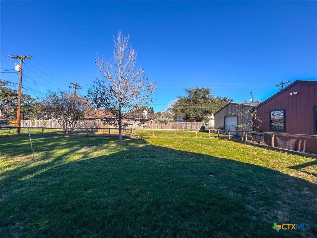 main property photo 33