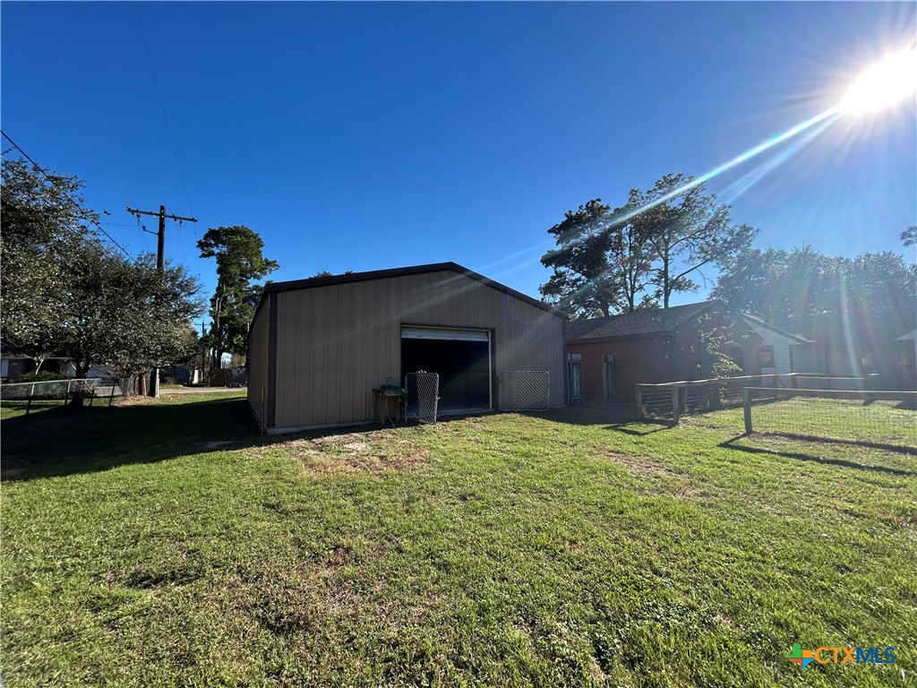 main property photo 37
