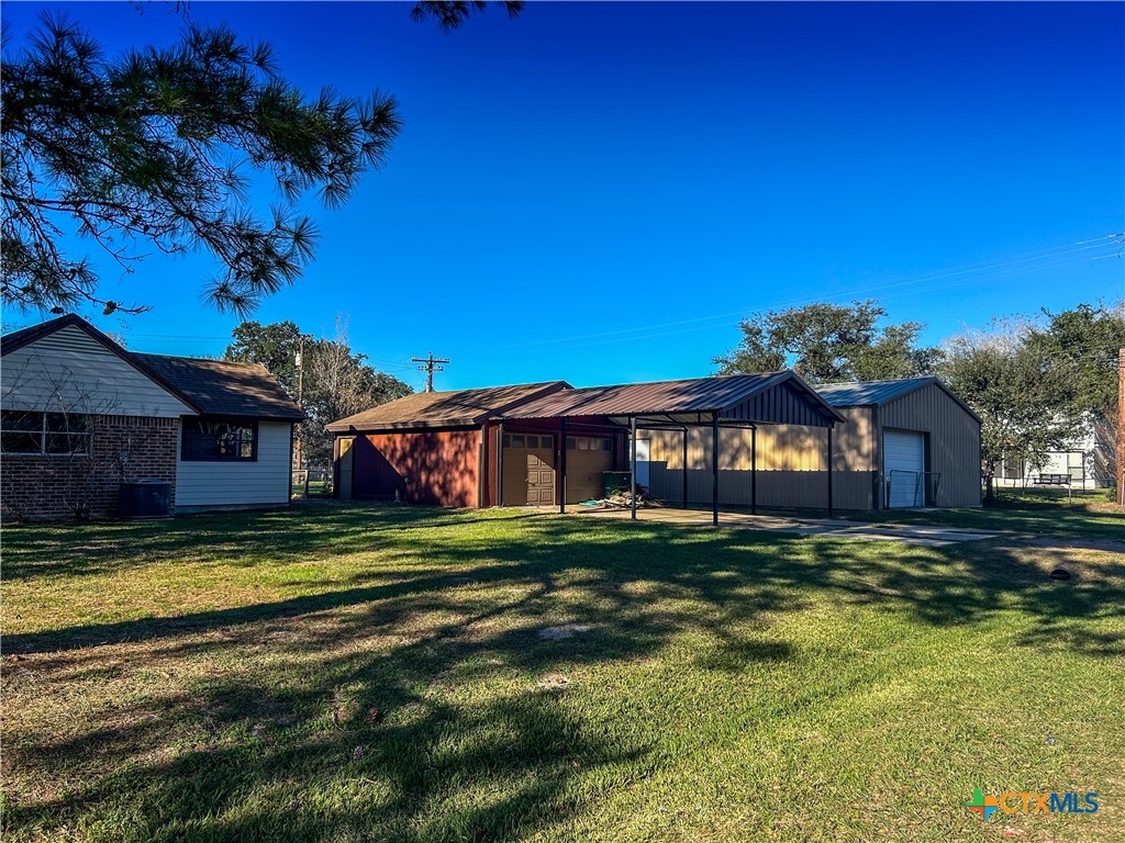 main property photo 41